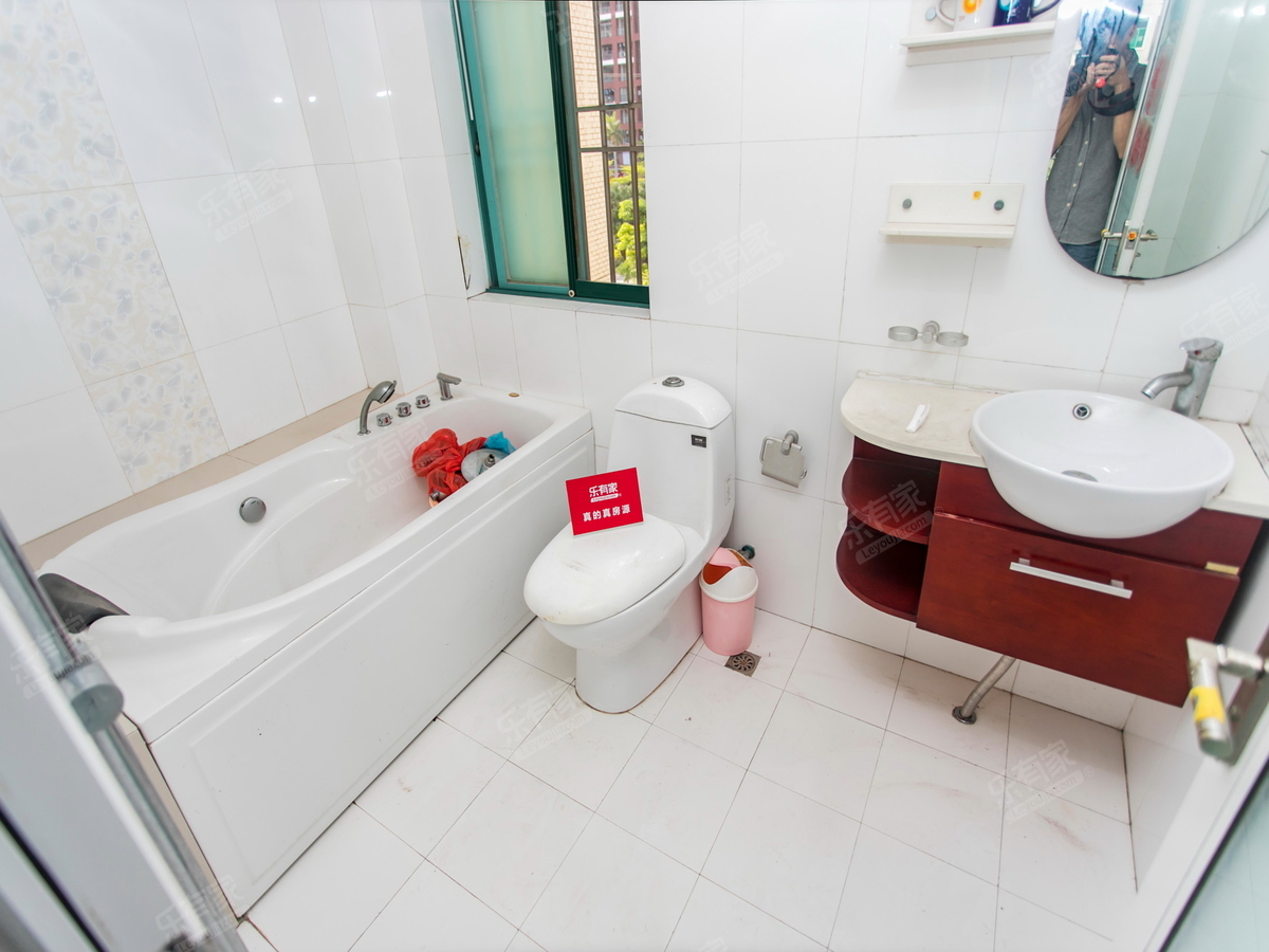 熊猫国际 3房2厅2卫 129.56㎡