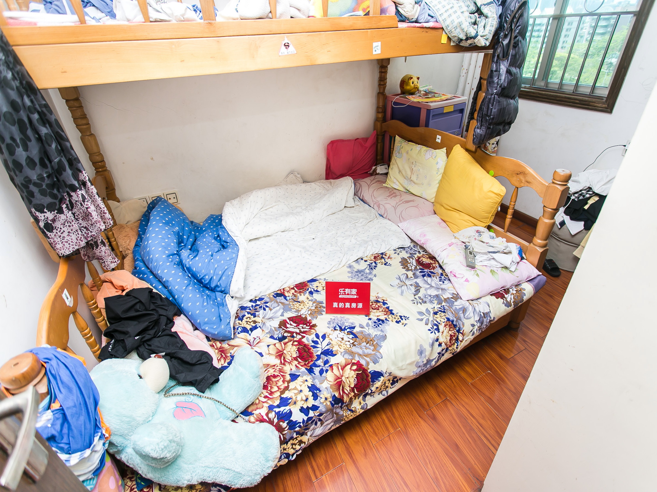 达海花园 9房2厅3卫 218.03㎡