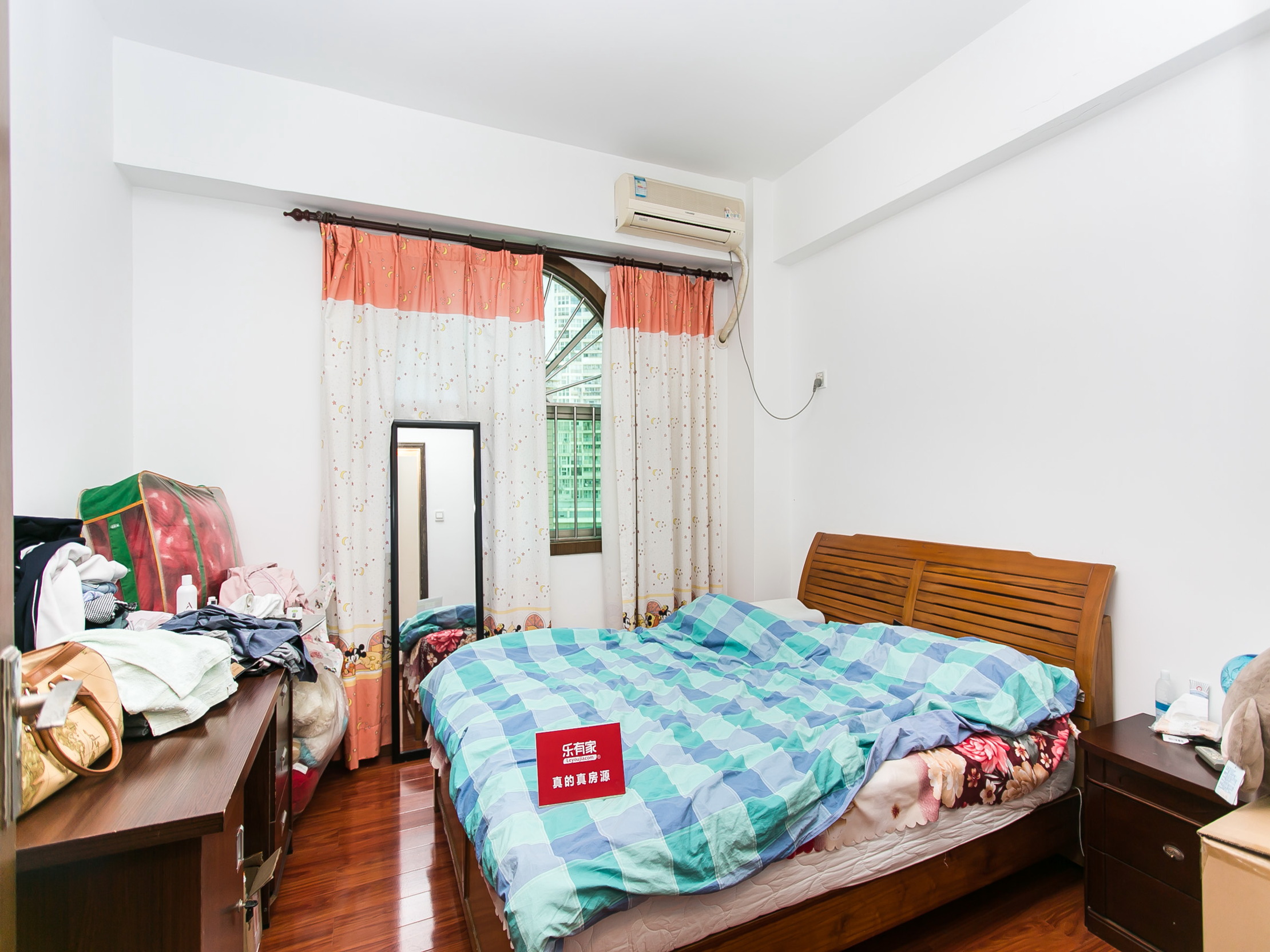 达海花园 9房2厅3卫 218.03㎡