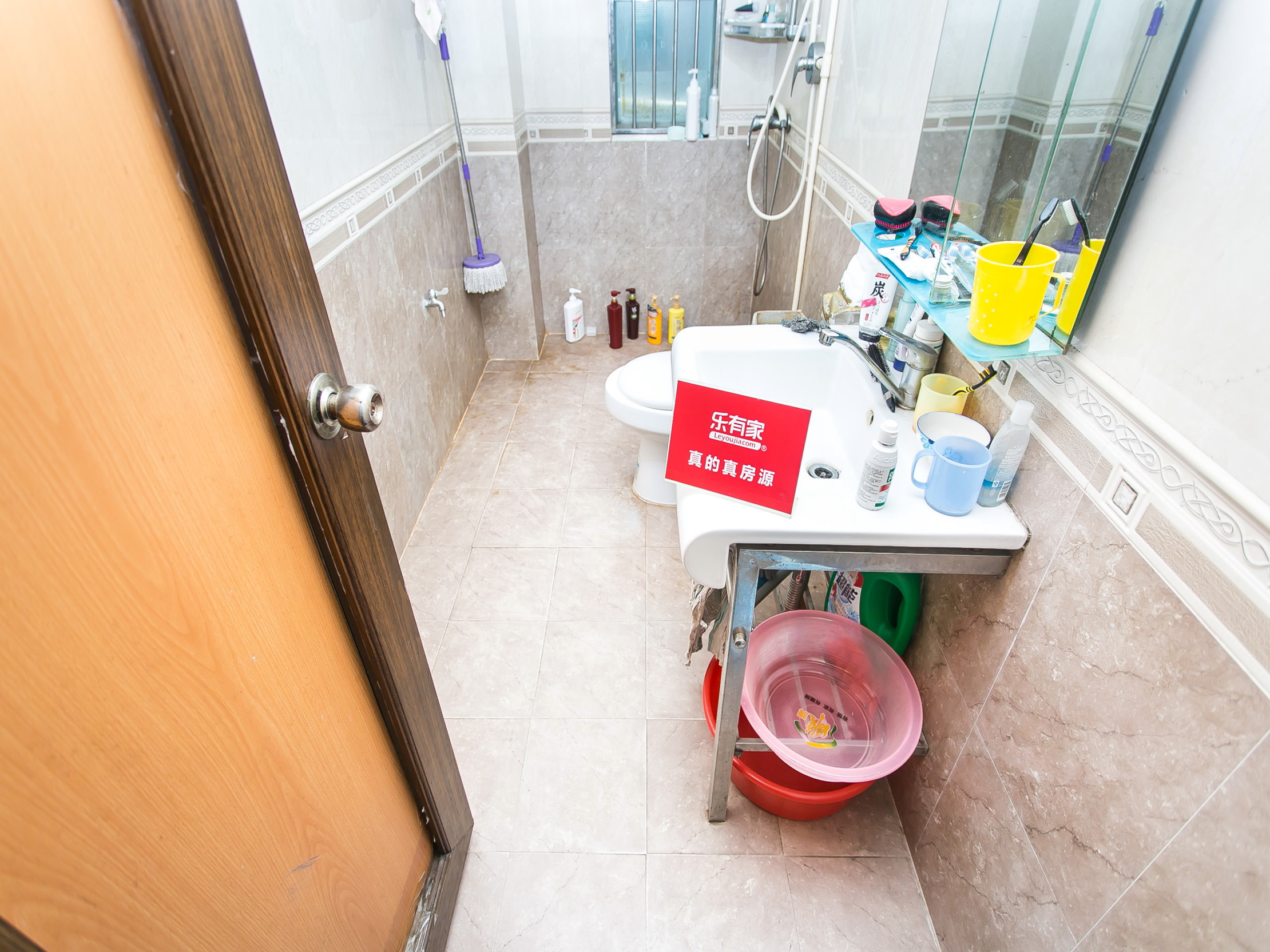 达海花园 9房2厅3卫 218.03㎡