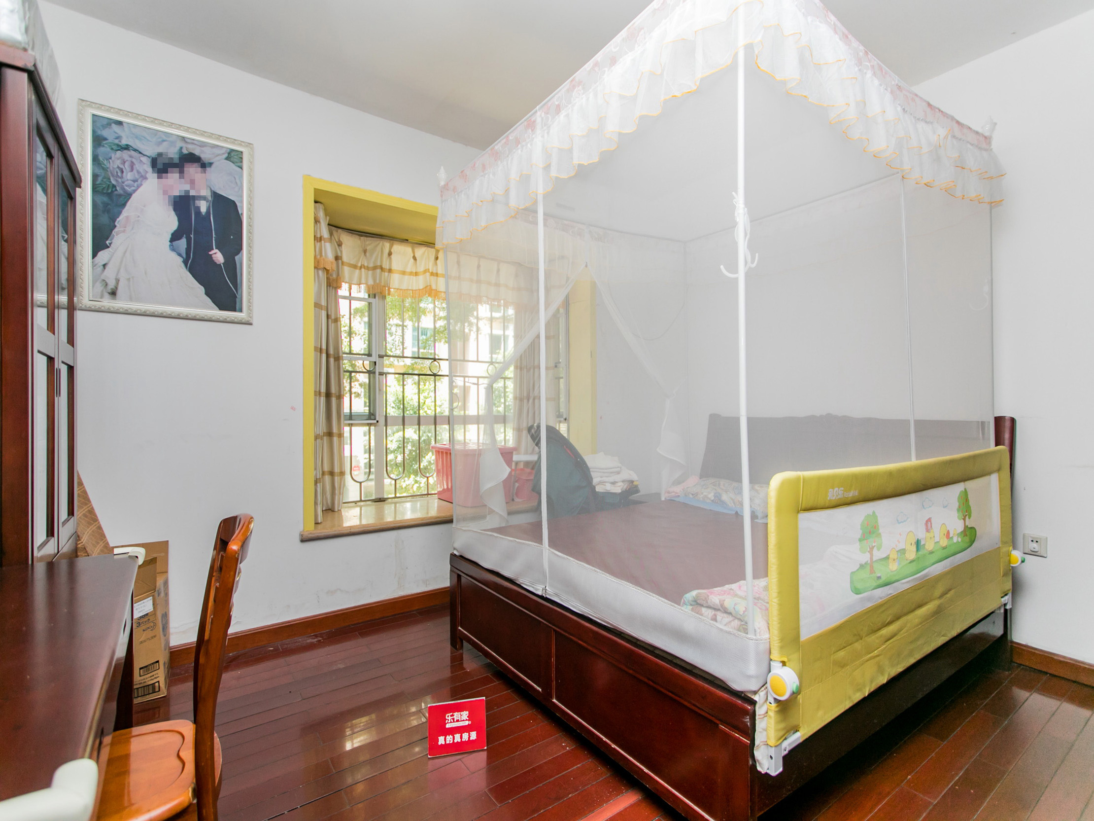 锦绣江南南北通大三房，看小区花园，安静不吵！！