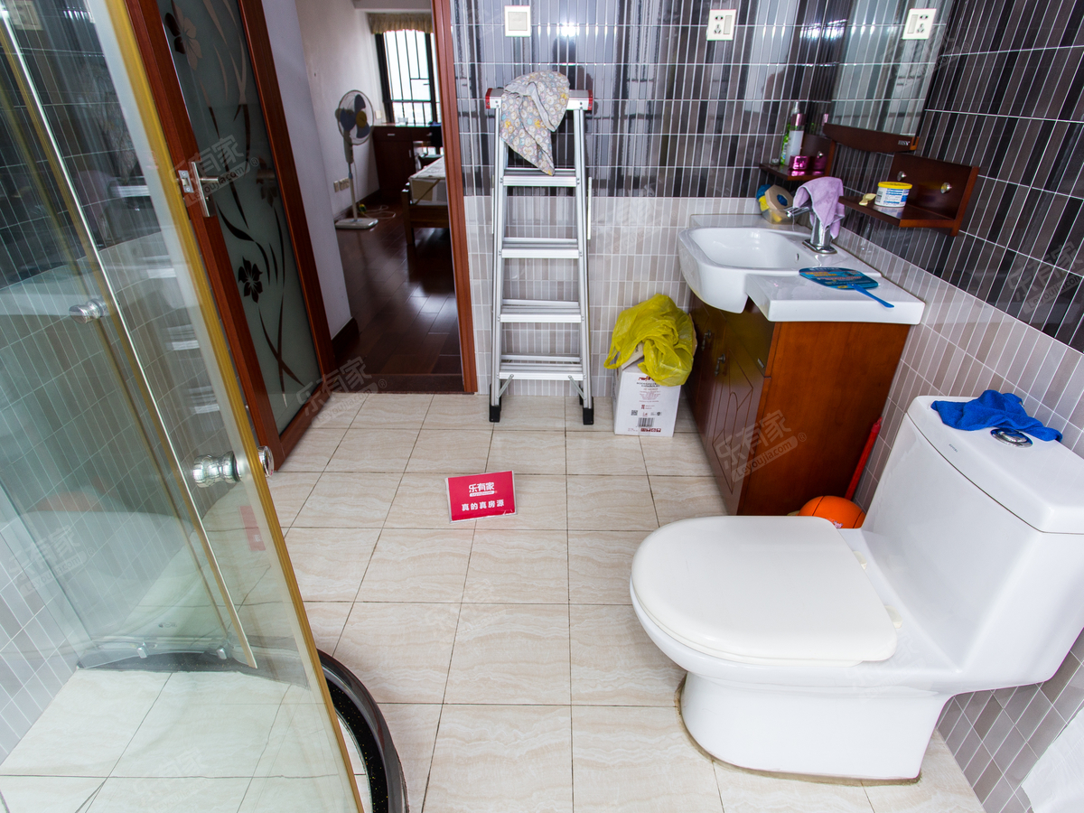 南联3房，南北通透豪装，117平好房