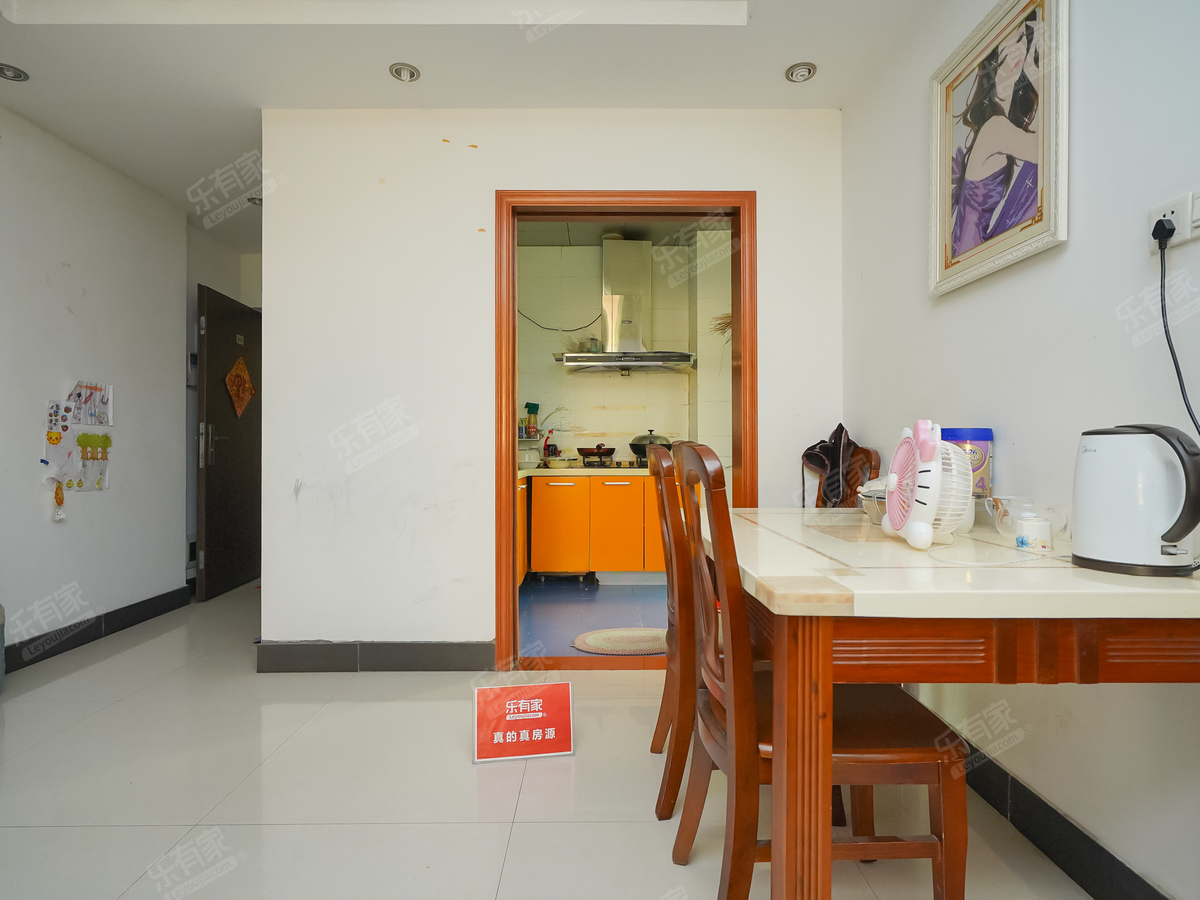 湖洲豪庭带装修3房出售，性价比高