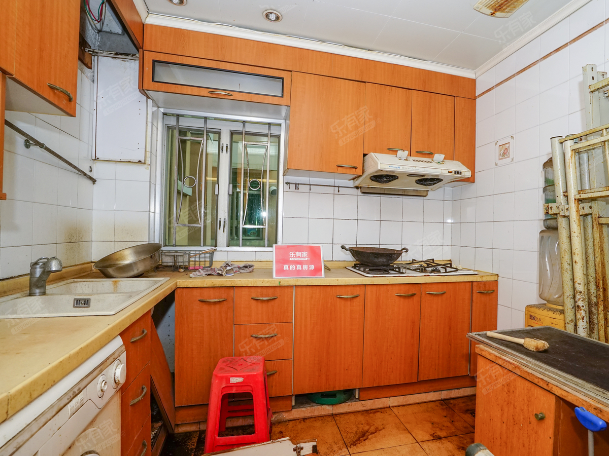 和景花园2房出售