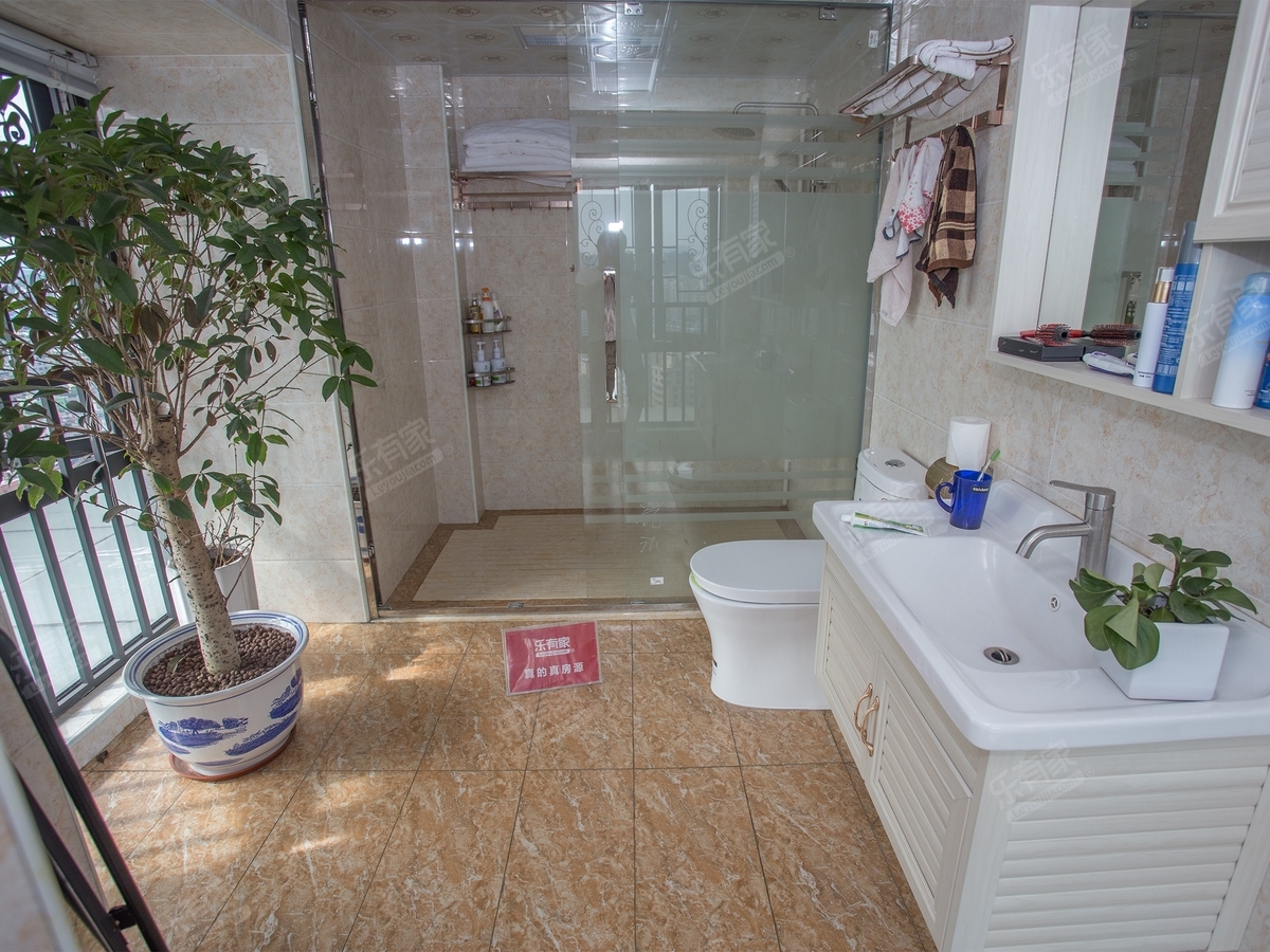 锦绣御园 4房2厅2卫 138.33㎡