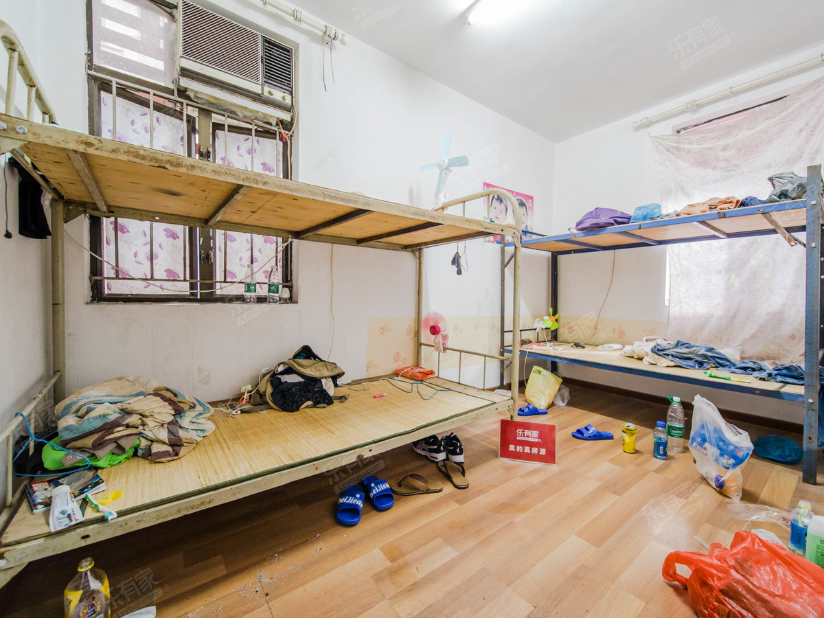 瑞林苑 4房1厅1卫 87.06㎡