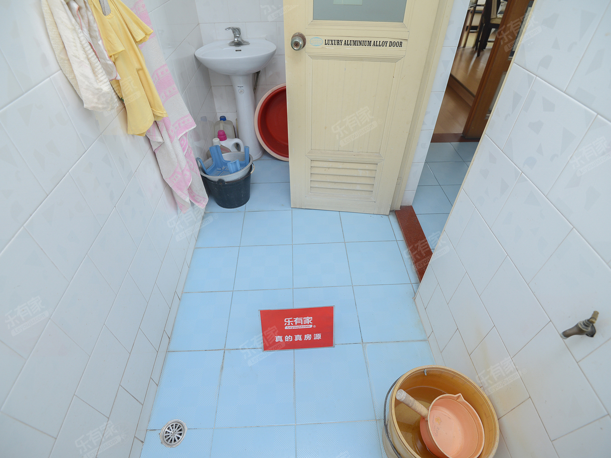 骑虎东路厕所-2