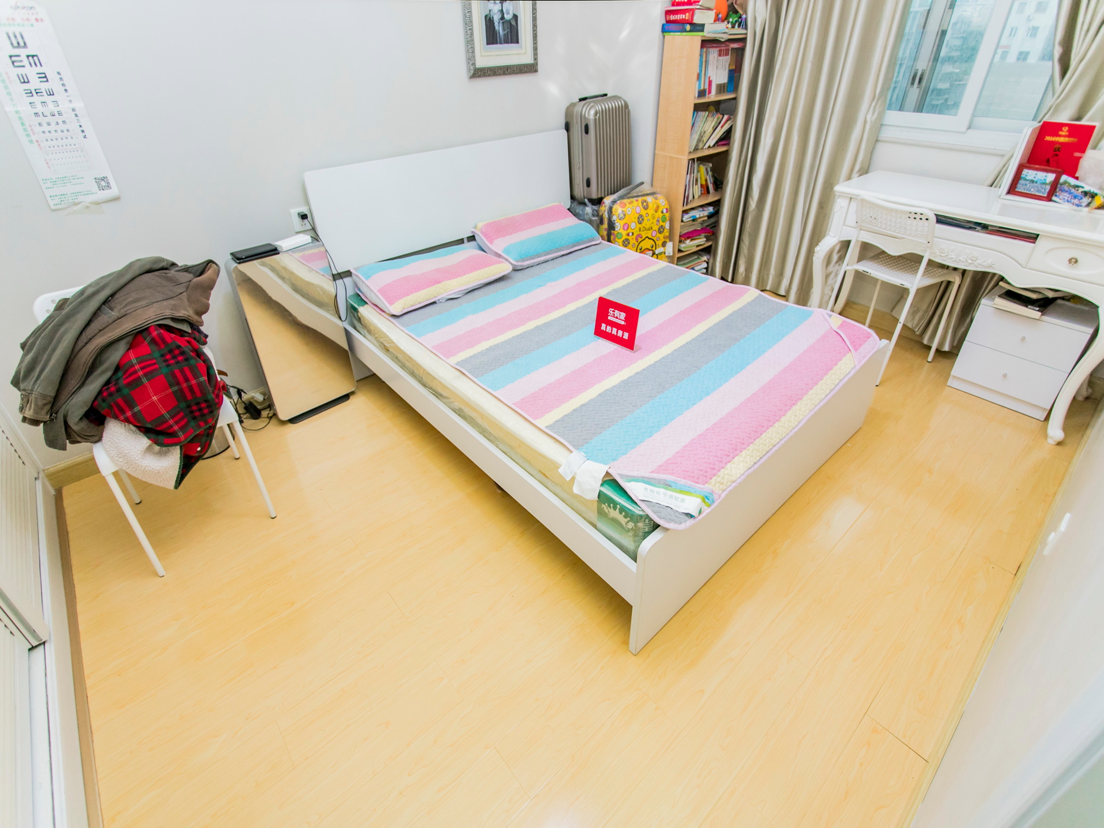 湖景大厦方正户型，通风采光优，重点学校旁，业主诚售！