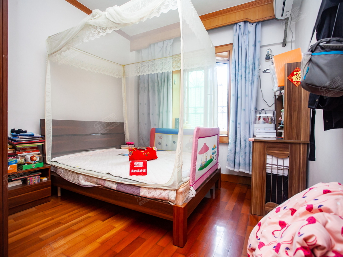 南头花园正规两房业主诚心出售