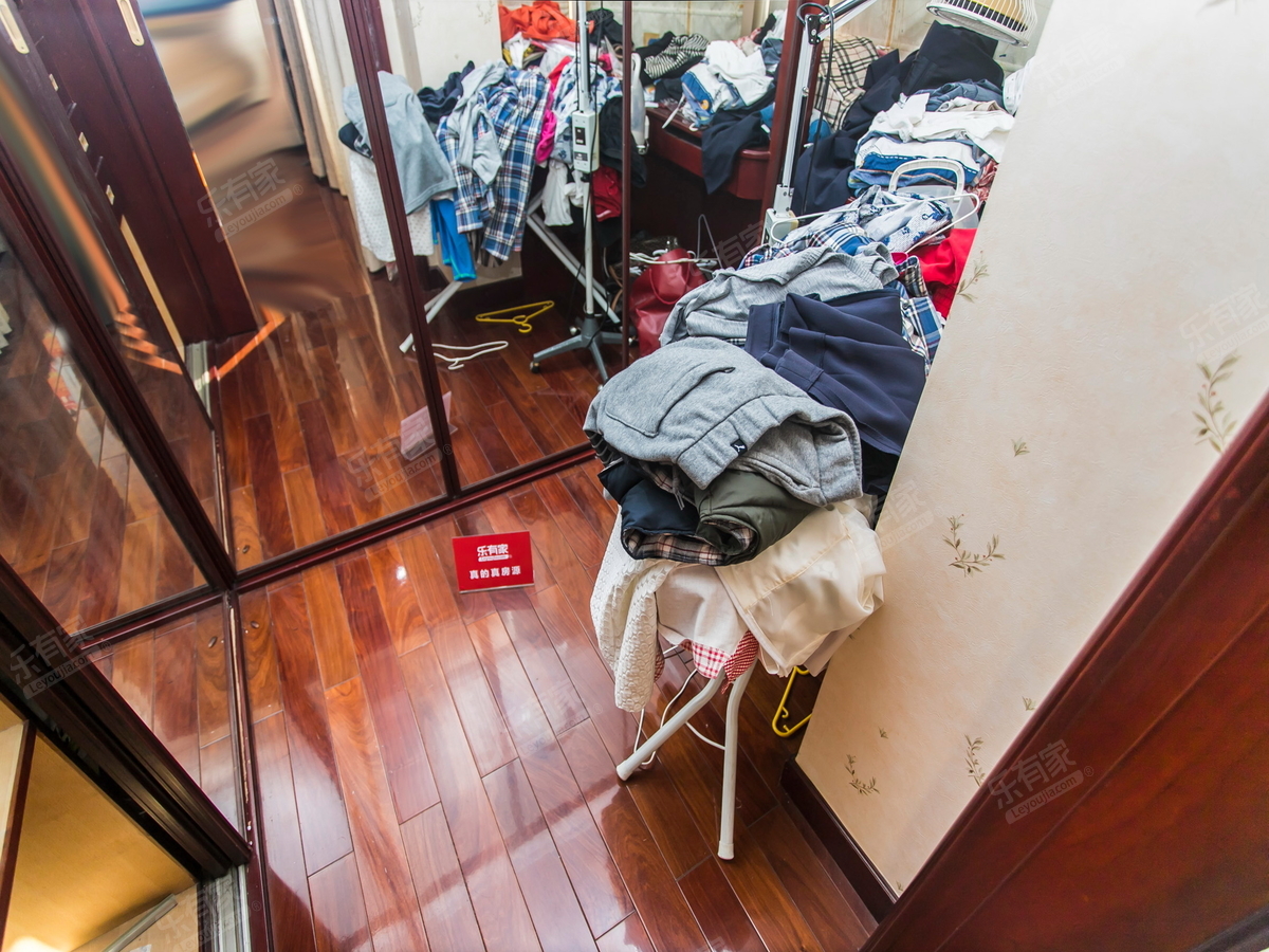 万科彩园 6房3厅3卫 239.09㎡