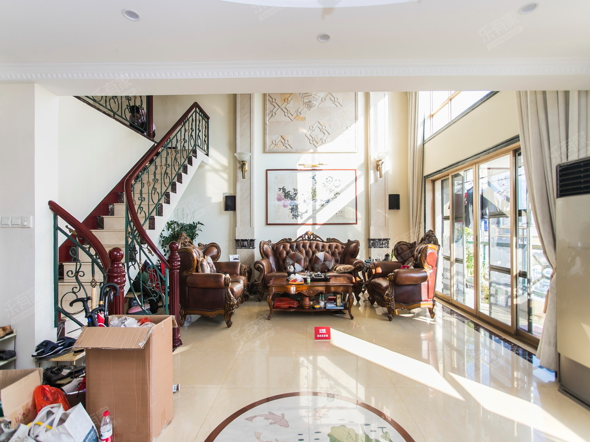 万科彩园 6房3厅3卫 239.09㎡