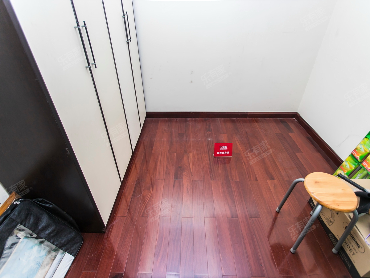 万科彩园 6房3厅3卫 239.09㎡