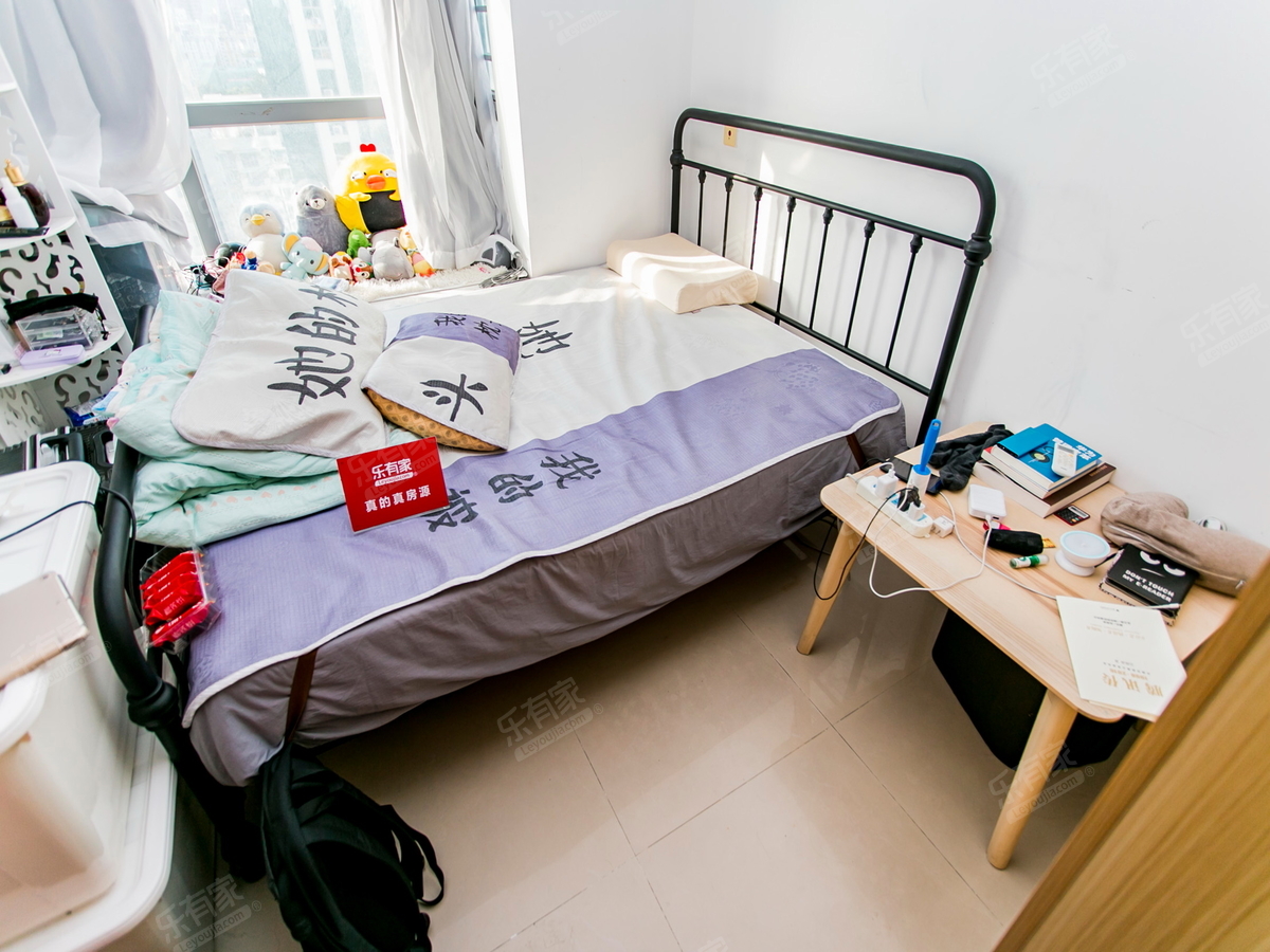 金色假日名苑，精装一房出售