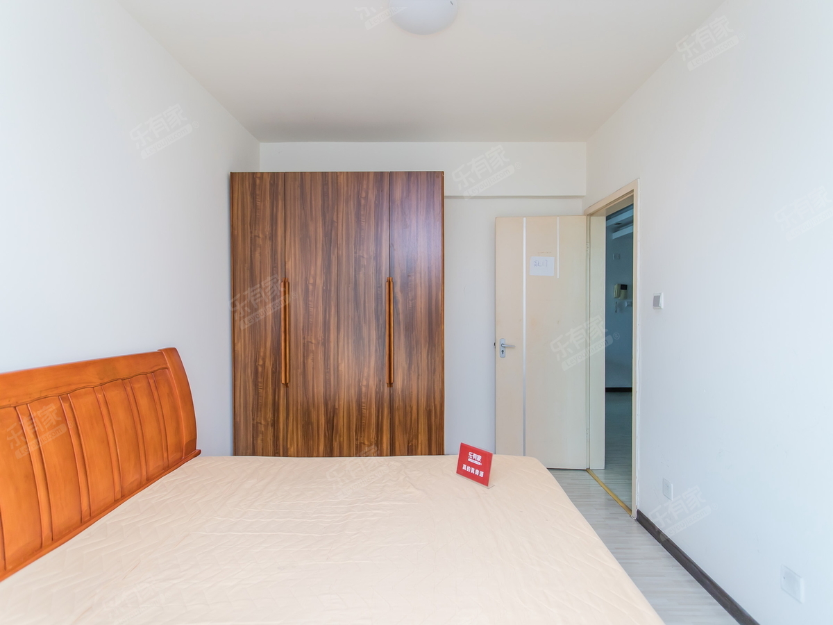 宏轩名庭诚心出售！