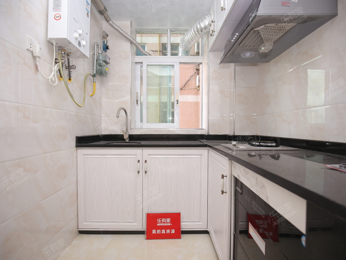 东华大厦家私电器齐全拎包入住