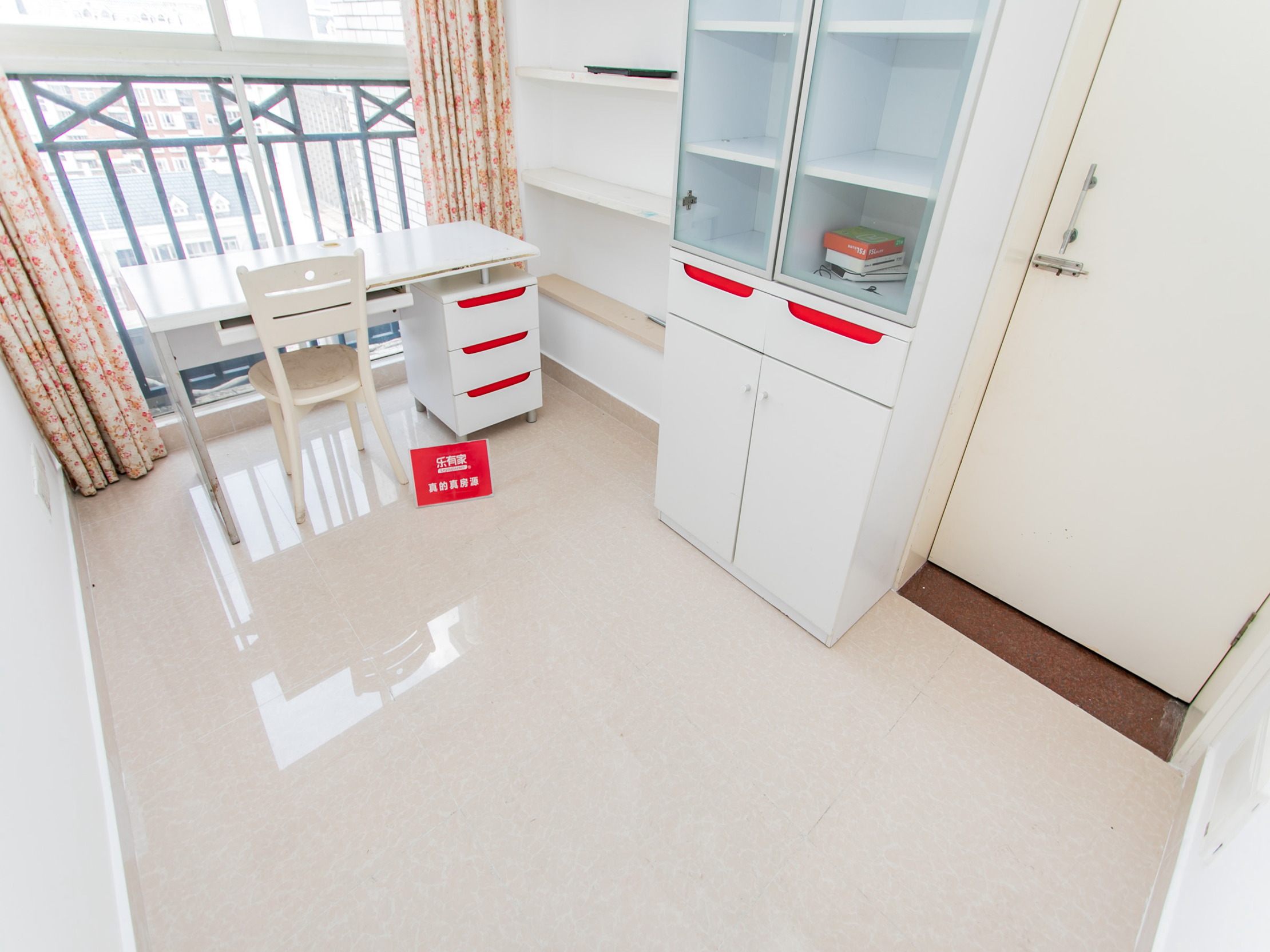 中航格澜花园 4房2厅2卫 85.94㎡