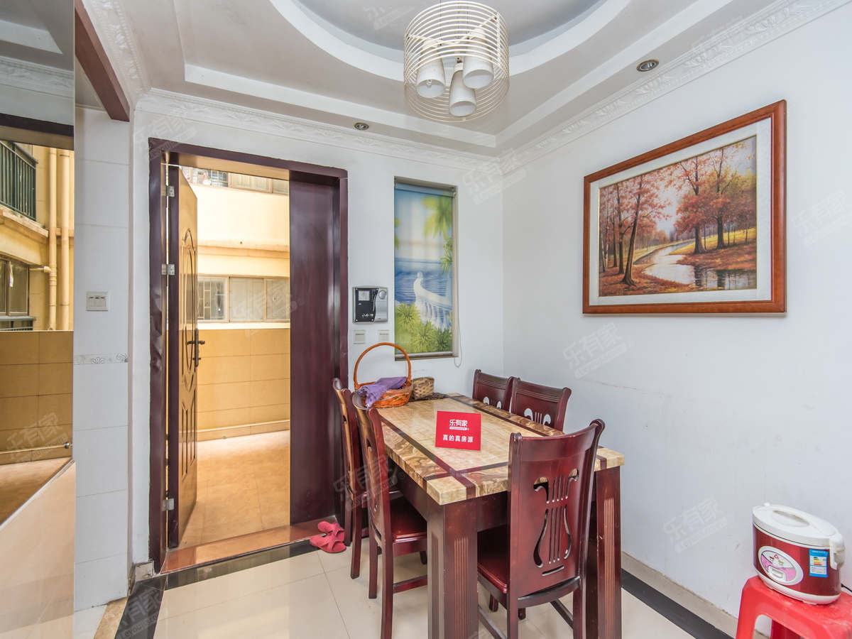 破底价急售，标准住宅层高复式，两层实用面积高，红本满五唯一