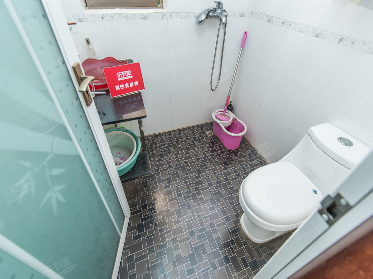 破底价急售，标准住宅层高复式，两层实用面积高，红本满五唯一