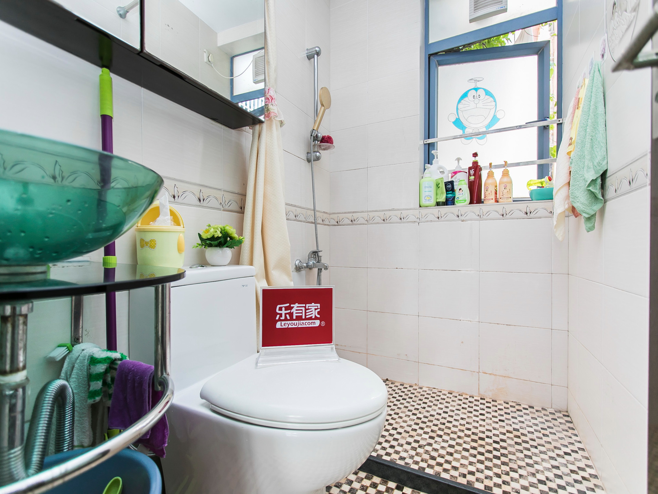 诚心出售城投福滨苑，方正户型，通风采光佳，带地面花园，小区人车分流，近地铁，生活便利。