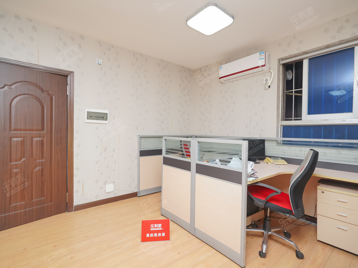 裕华花园出租！