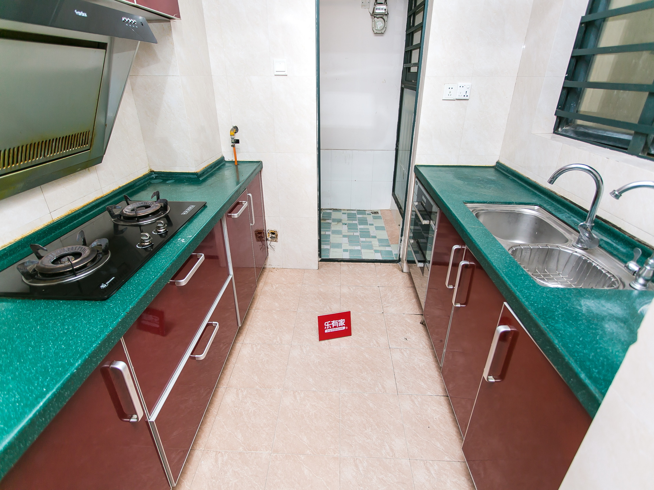 佳兆业可园六期精装三房，诚心出售