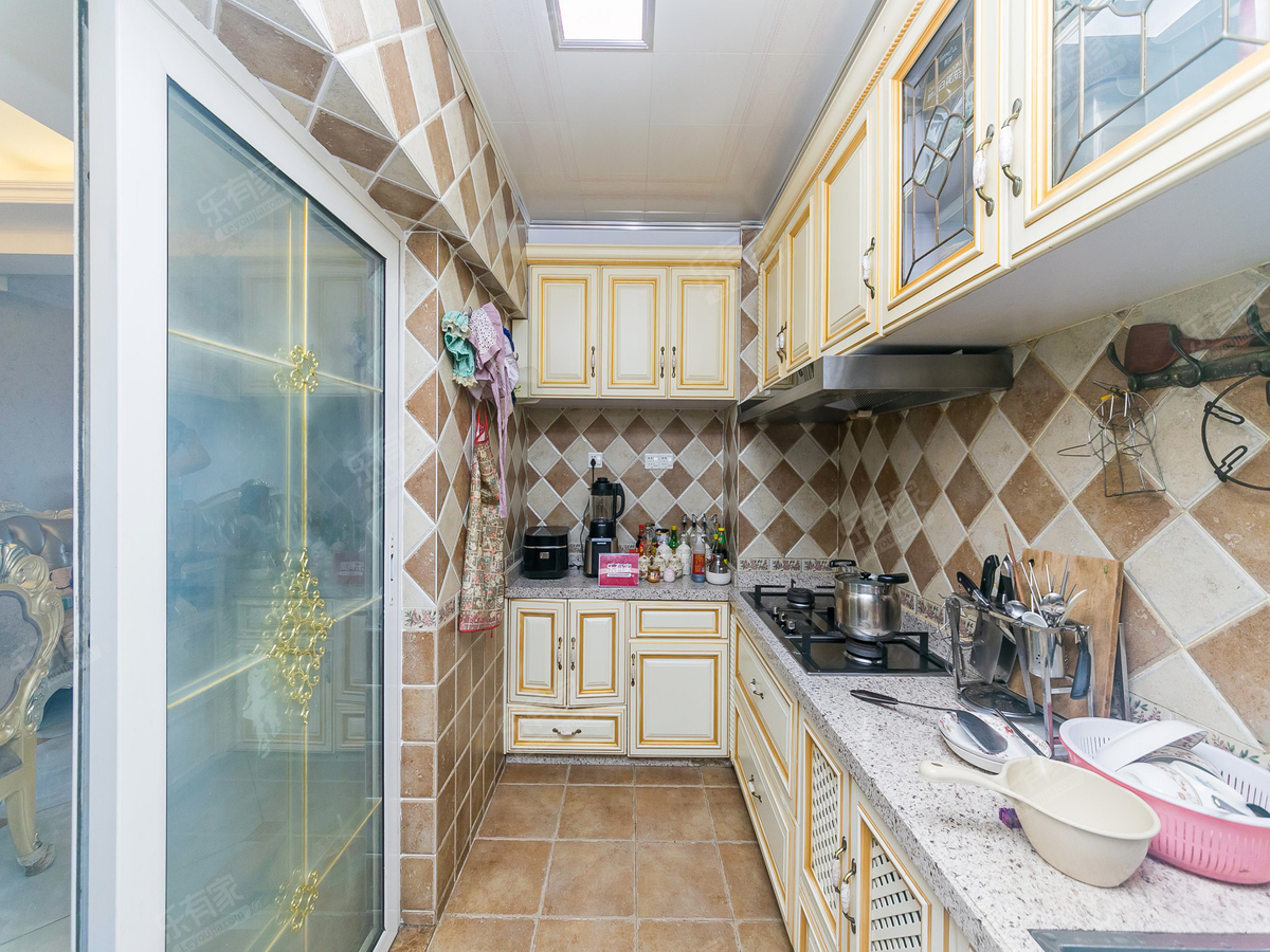 房东底价和一线好房均有，这是小区品质好房，可以瞧瞧看!