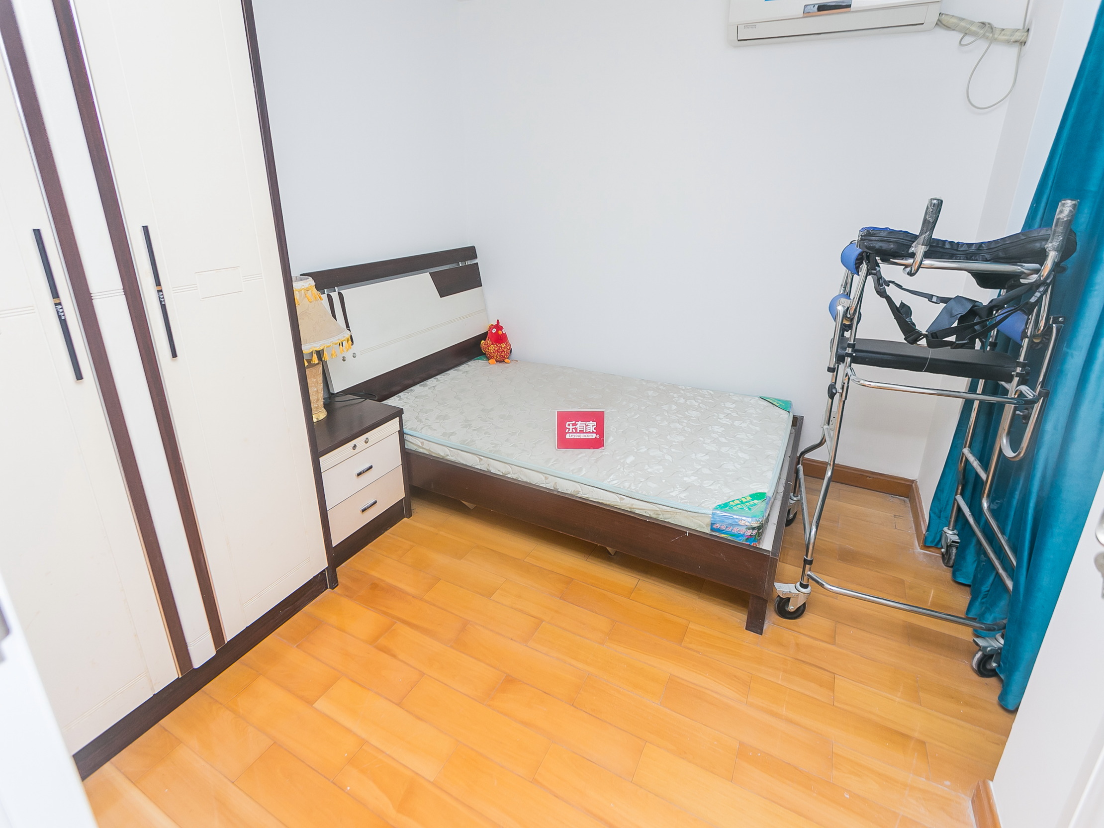 纯海岸经典海景复式，高楼层海景视野，诚心出售