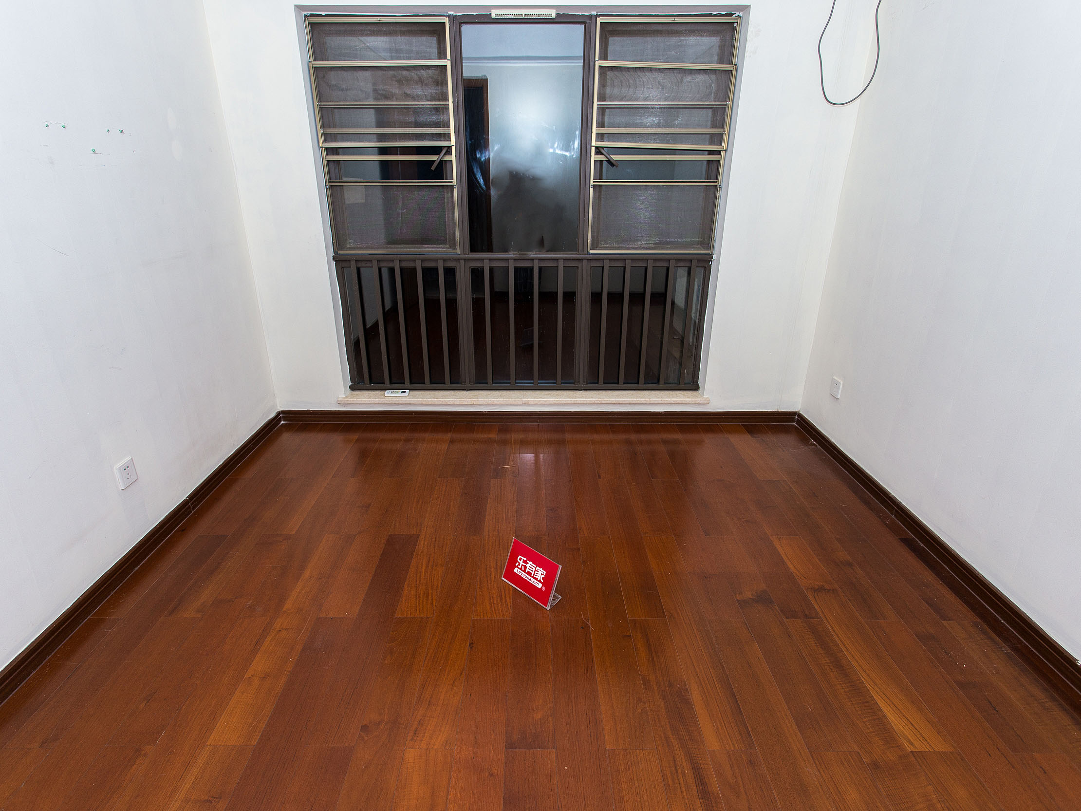 房屋通透性好，通风好，采光好，交通方便