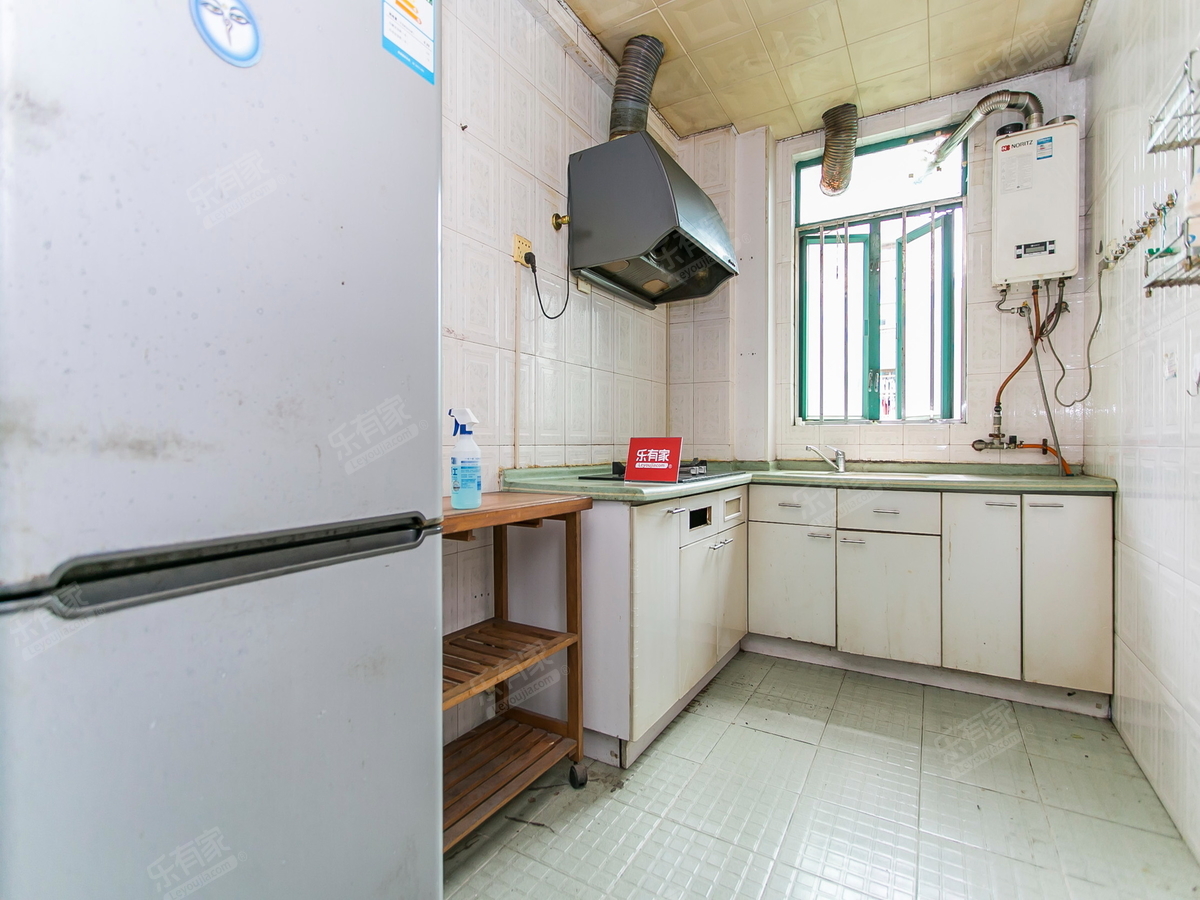 业主全新装修，请看vr