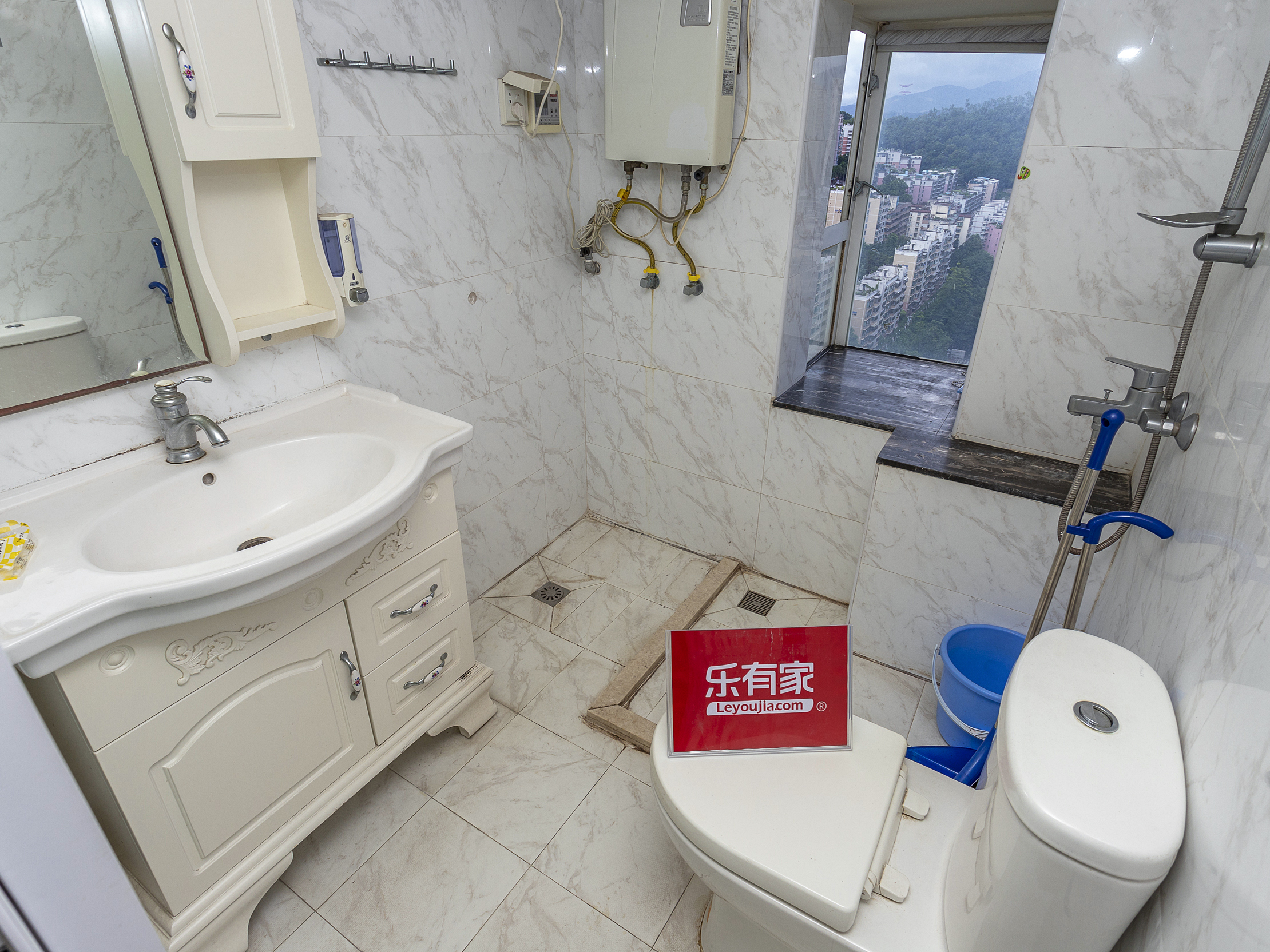 今日家园翠园东晓书包实用3房业主诚意出售