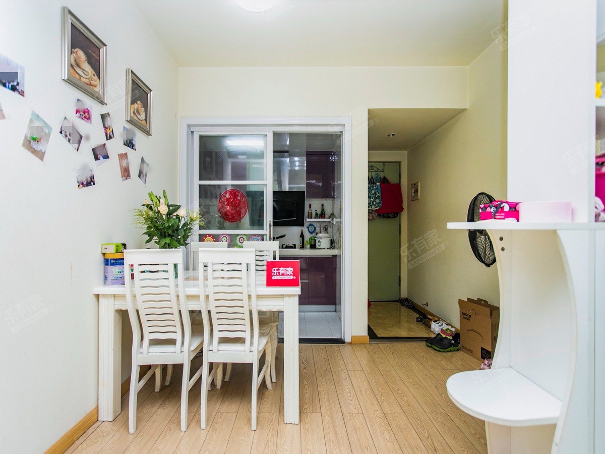 万家灯火精装三房好价出售