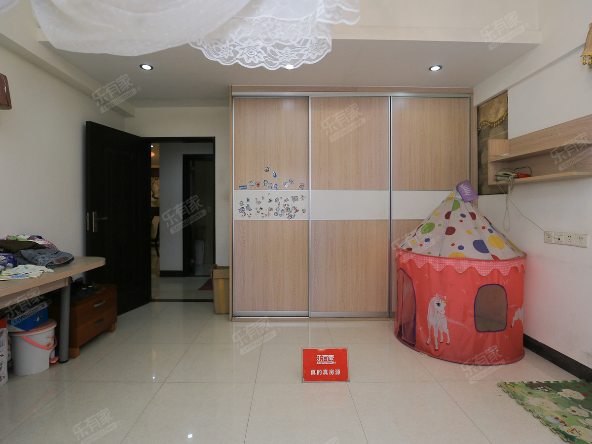 星河花园 3房3厅2卫 191㎡