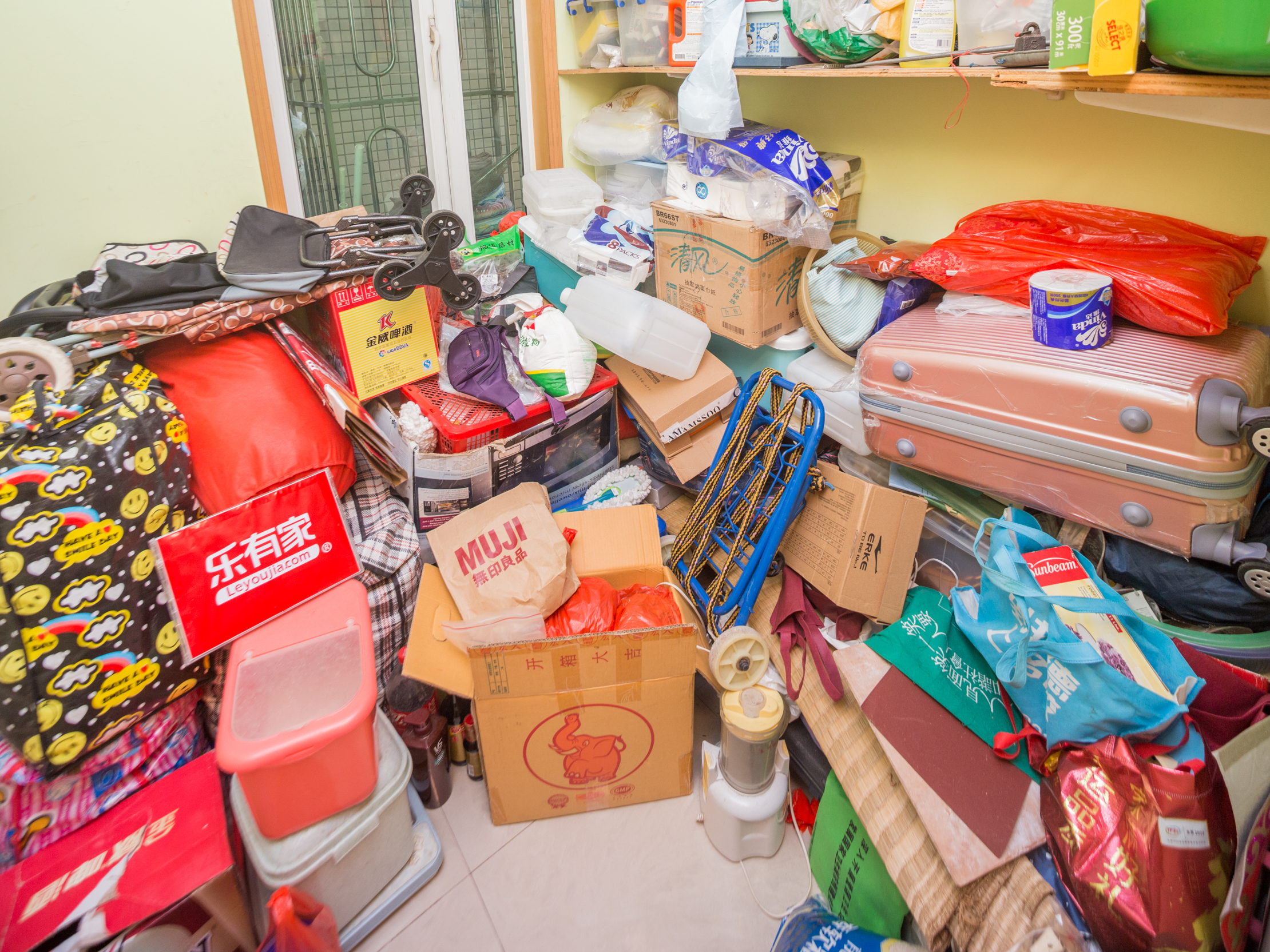 鹏兴花园二期，户型方正，通风采光优，带地面花园，税费低，业主诚售，随时看房！