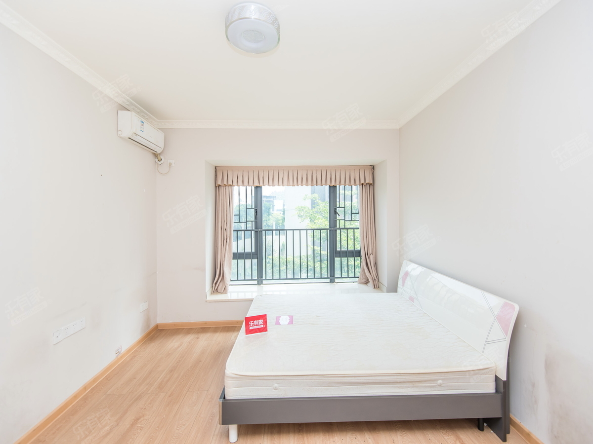 南北通大四房，有入户使用率高