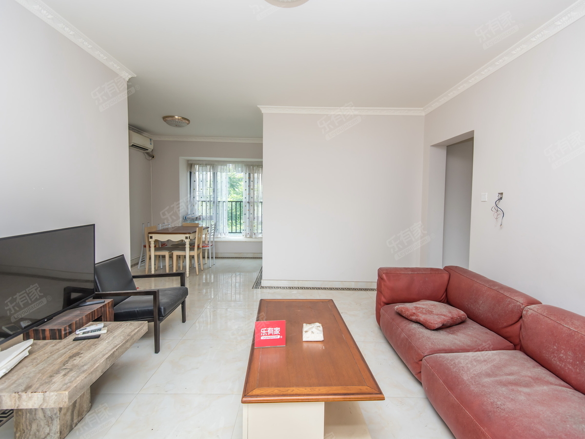 南北通大四房，有入户使用率高