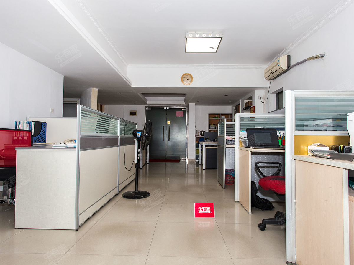 风临国际中心 1房1厅0卫 47.37㎡