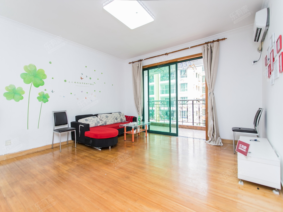 天泽花园 3房2厅2卫 89㎡