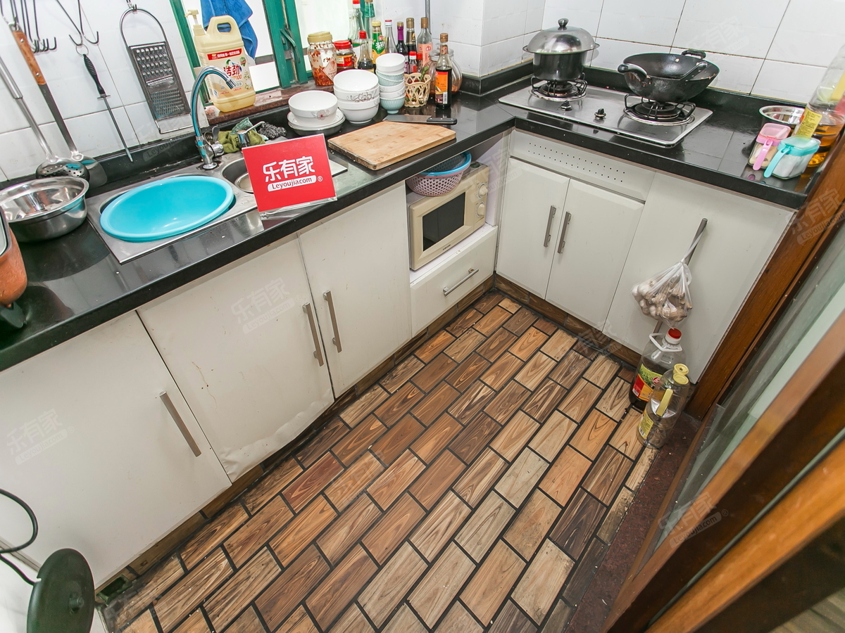 高新园地铁口，3房，南外大冲，业主诚心出售