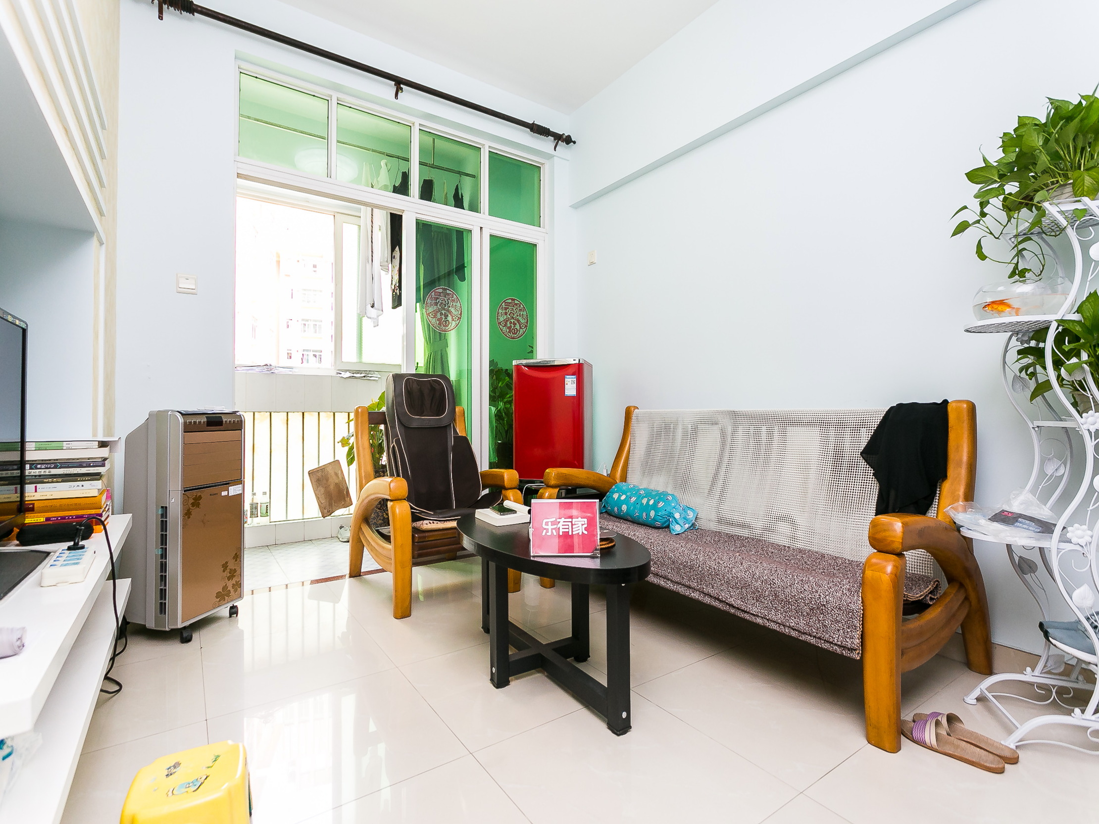 （主推）厅出阳台，温馨2房，随时可看，南二外，价格可谈！