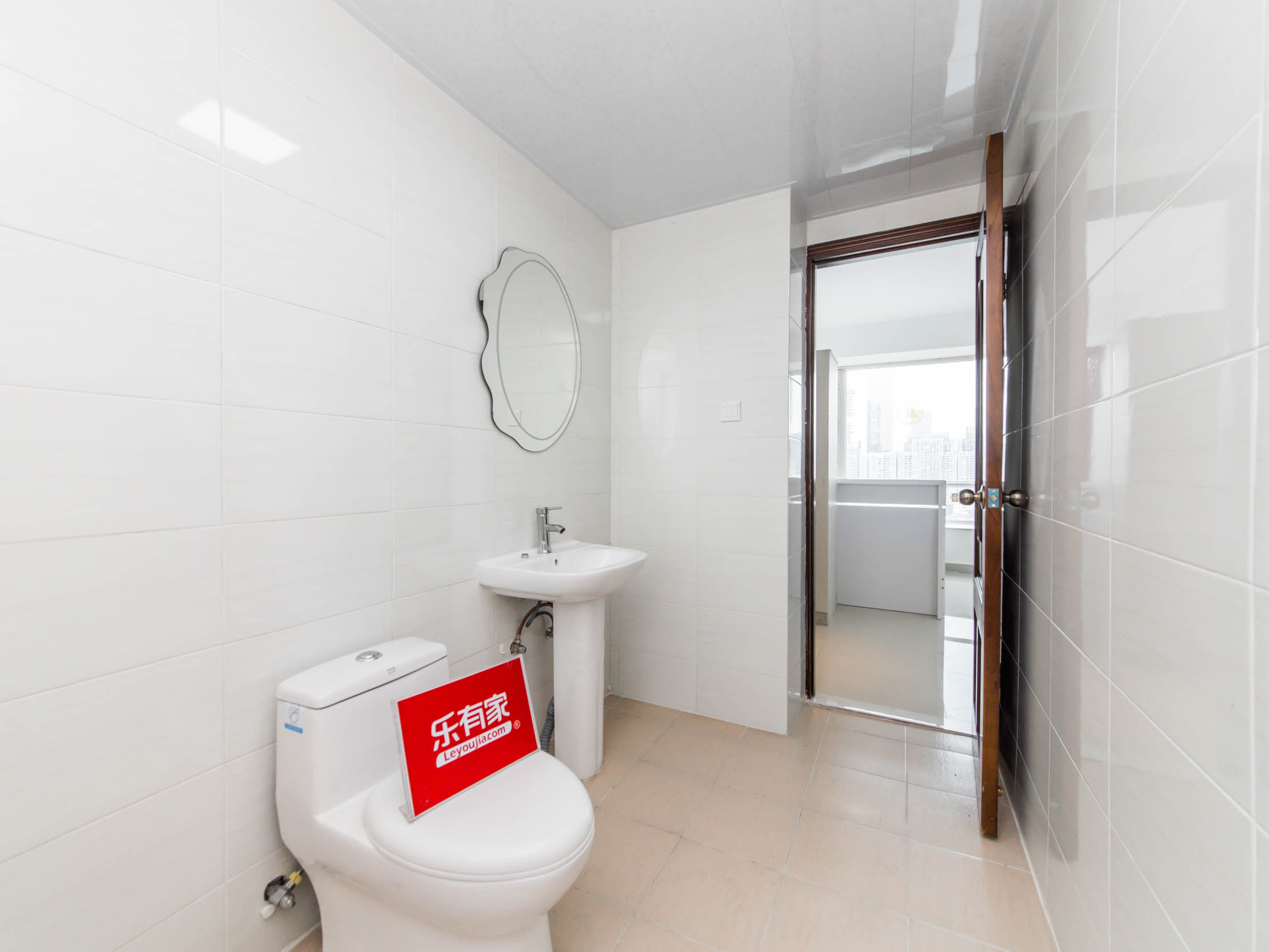 房源维护人！看房联系乐有家小高！深中品质社区大花园