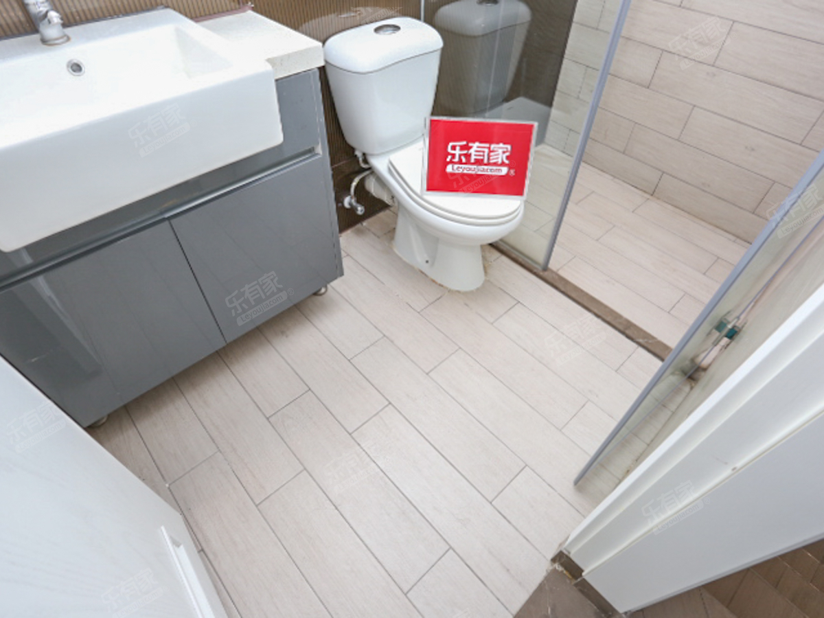 佳华领汇广场二期 3房2厅2卫 52.87㎡