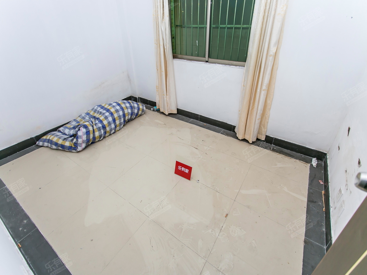 紫晖阁 4房2厅2卫 145㎡