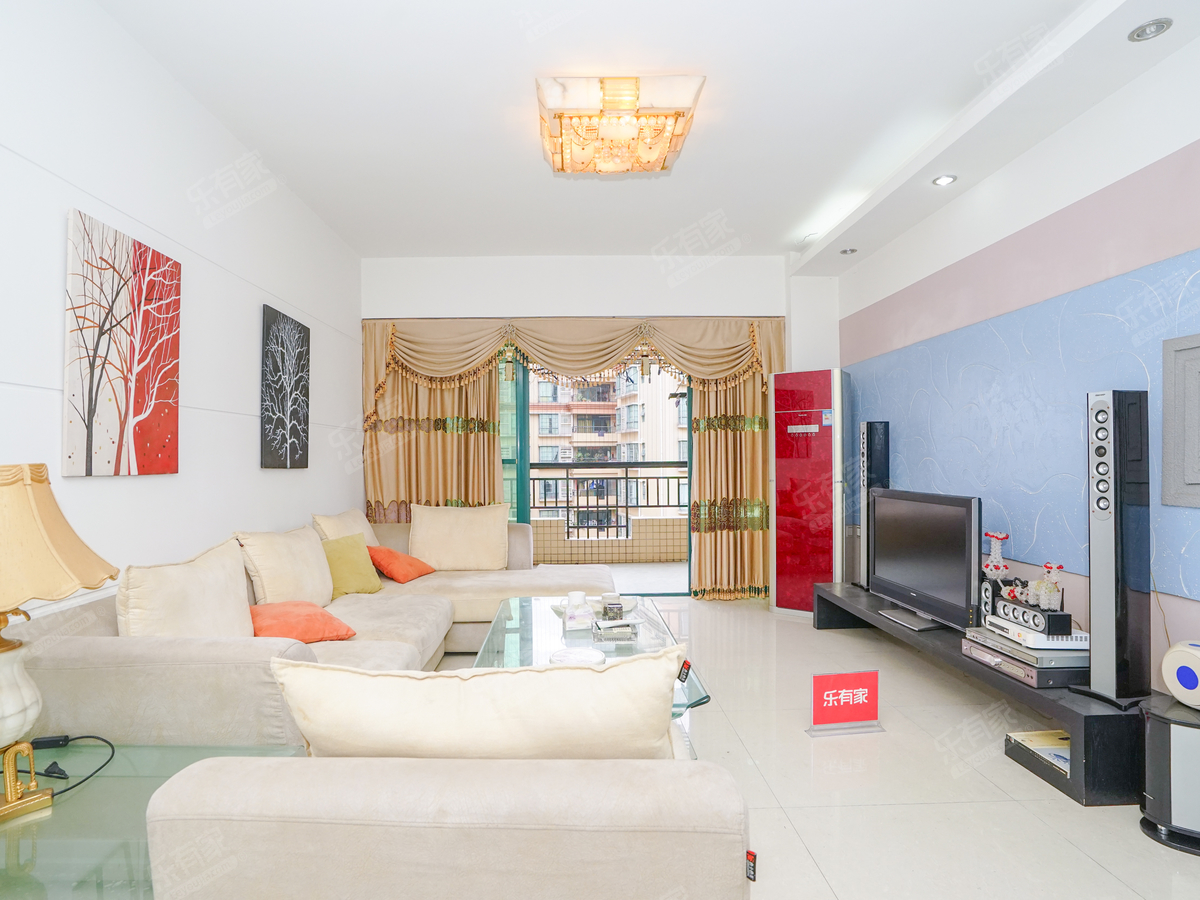 逸湖半岛 3房2厅2卫 115㎡