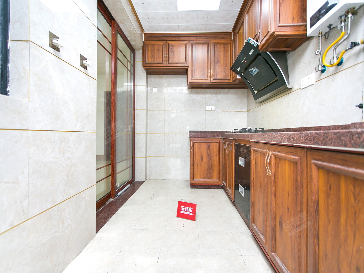 丹小旁次新小区，近丹竹头地铁，业主诚心卖