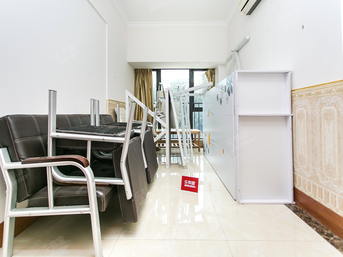 丹小旁次新小区，近丹竹头地铁，业主诚心卖