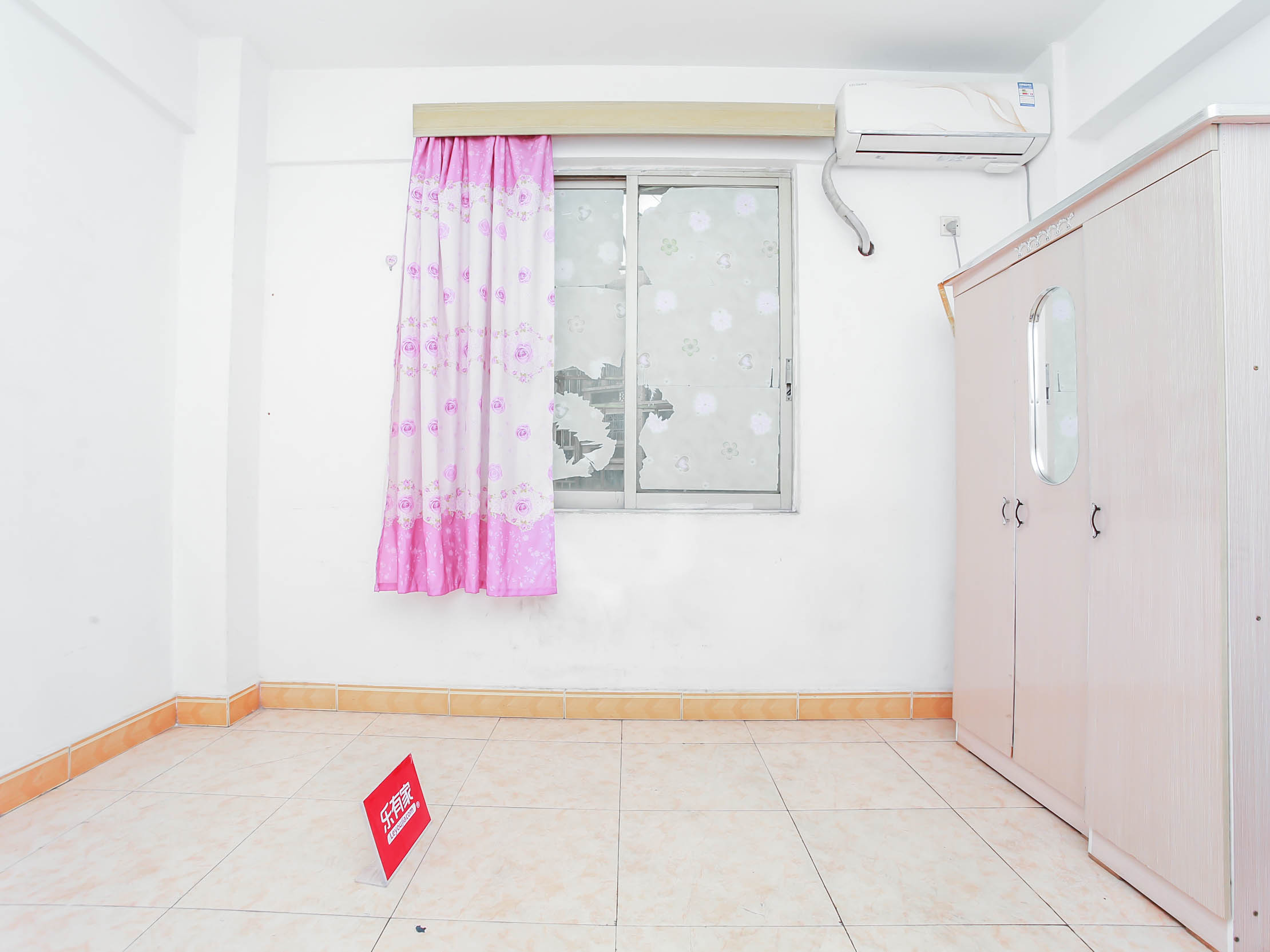 宏业中心花园 2房2厅1卫 68㎡