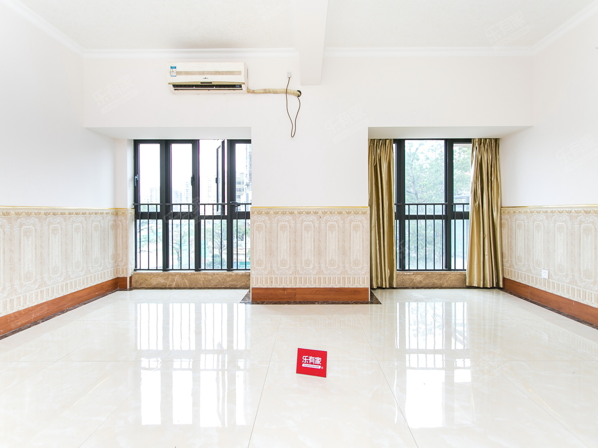 丹小旁次新小区，近丹竹头地铁，业主诚心卖