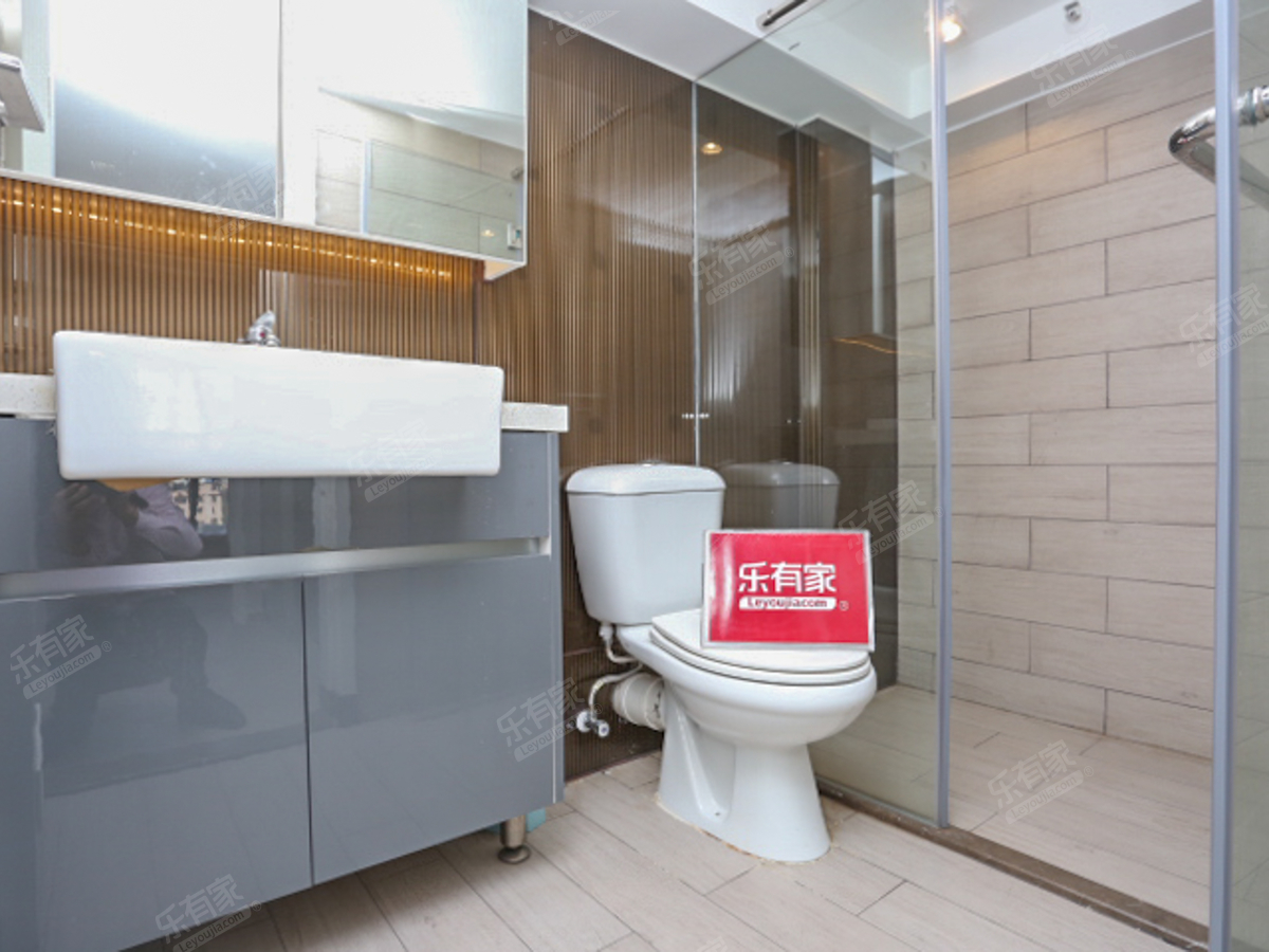 佳华领汇广场二期 3房2厅2卫 52.87㎡