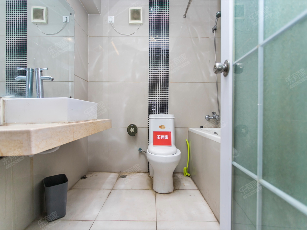 单价5字头，房源性价比高，处于仲恺核心商圈