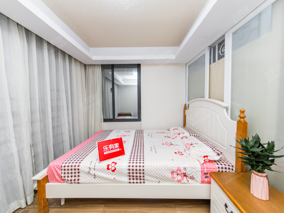 笋岗地铁站旁边，高性价比房源